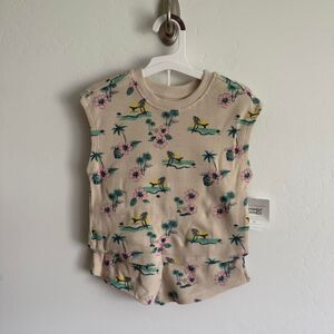 NWT Grayson mini cream floral print shorts set in a size 2T
